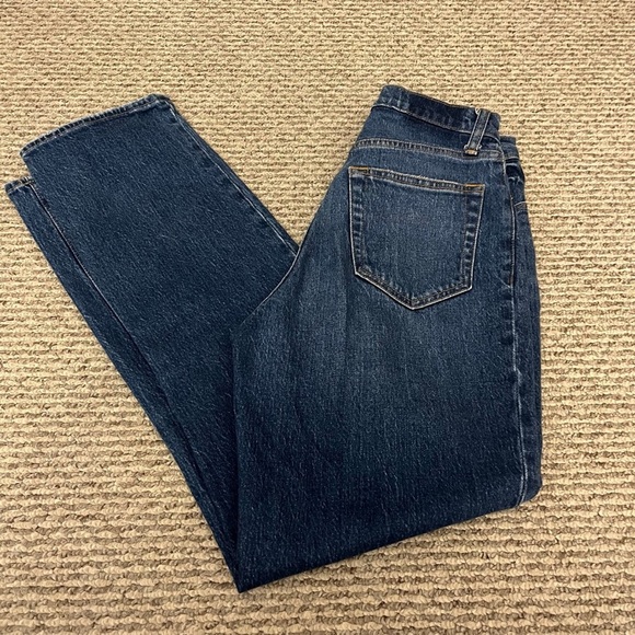 Abercrombie Curve Love Ultra High Rise 90s Straight Jean - Picture 6 of 6